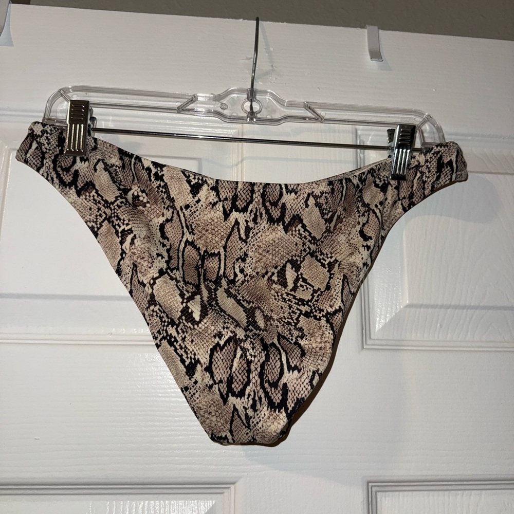 Shade & Shore Snake Print Balconette Bralette Mid Rise Bikini - 34DD Size M - Picture 9 of 11